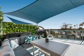 3 Bedroom Penthouse Apartment with Private Rooftop - Image 2