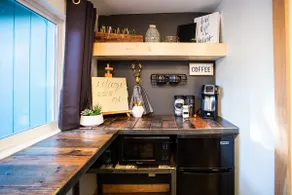 Hot Tub - Pet Friendly - Luxury Private Studio - Image 3