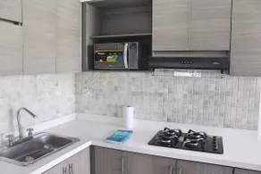 Beautiful 2 bedroom apartment, AA, no Airbnb fees - Image 4