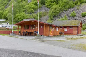 Simple but practical cabin for most people. - Image 4