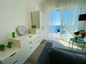 Sea view with romantic terrace - Image 2