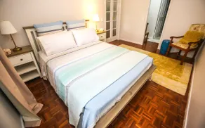 Experience gracious hospitality in a calm oasis - Image 5