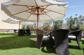 LRA - terrace with jacuzzi - 300m from beach - AC - Image 4