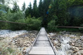 Yellow house - Image 2