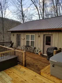 Charming Upper Nantahala Cabin - Image 3