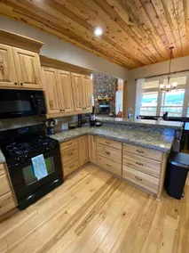 Spectacular Spacious Cabin in the High Mountains - Image 5