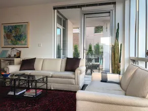 JUST BREATHE:Bright, airy downtown condo w/parking - Image 2
