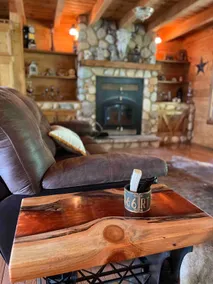 Real Log Cabin with Seasonal Pool and Hot Tub with Meramec River Access - Image 4