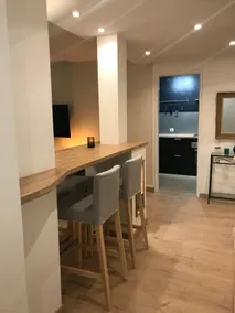 Refurbished 4-room apartment Rennes, 3 bedrooms, parking, 2 balconies - Image 3