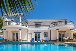 Nº23 Golfe Santo Antonio - Villa con 3 camere da letto splendidamente arredata con vista sulla piscina, sul mare e sul golf! - Image 2