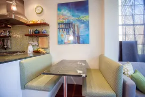 Great House on Palmerston Blvd in downtown Toronto - Image 4