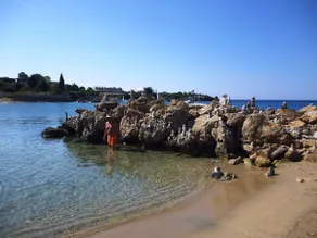 Pine Plakia Beach - Image 4