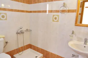 Kelenis Apartments - Image 2