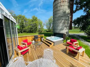 The Crowe’s Nest, No Cleaning Fee, Hot Tub - Image 3