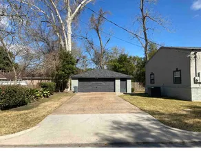 Home 5 Miles From IAH Blocks from Hwy 59/69 - Image 5