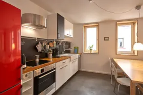 Bright, friendly apartment, new building 65 sqm, central - Image 4