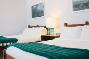 #10 · Fabulous Studio Right on the BEACH with POOL - Image 5
