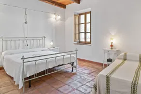 Tuscan Haven- Spacious Home - Image 4