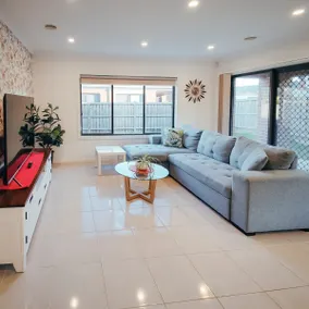Beautiful house 8k - Image 3