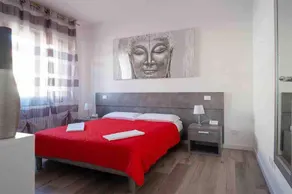 Conte Manetti Residence - Entire Apartment - Image 3