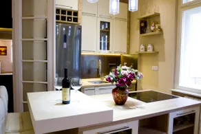 Crown Apartment - Your Royal Stay - Image 5
