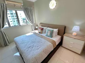 Cozy house with 2 Parking in Bandar Kinrara - Image 5