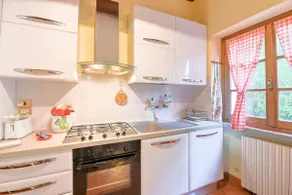 Scenic Stay in Restored Retreat - Image 5