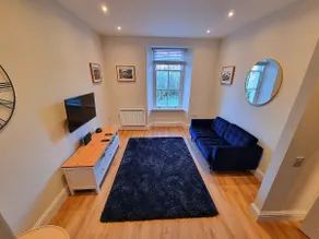 The Rail & Ferry Den - Image 2