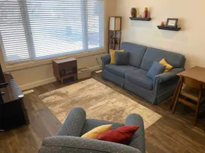 Entire place - 4 bed, 2 bath, sleeps 10, central - Image 4