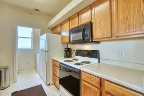 Charming South Aurora Condo with Beautiful View - Image 5