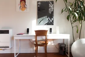 Beautiful Victorian Home - 1 Bedroom Apartment - Image 3