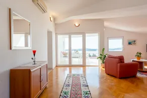 Villa Lucija -Top Floor Unforgettable Sea View - Image 3