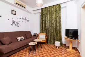 Kali Zoi - Good Life in the centre of the city - Image 3