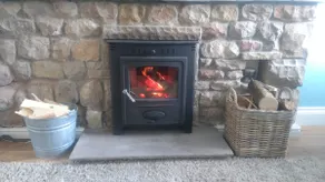 Cosy and comfortable  cottage, pet friendly, woodburning stove, near village pub - Image 5