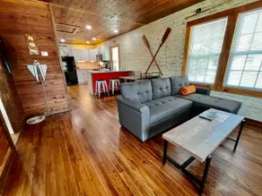 Redfish Lodge - Image 2