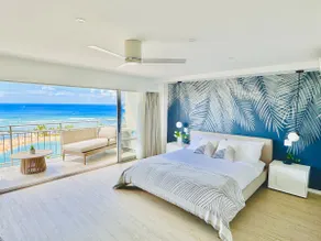 Floor-to-Ceiling Oceanfront Home (Car Available) - Image 4
