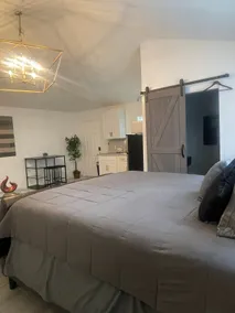 Private Villa Guesthouse - Image 2
