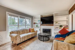 Hotel Quality Stay in the heart of Lakewood #2 - Image 2