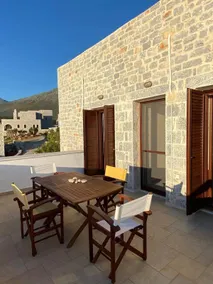 Mezapos Villa Flora - Image 5