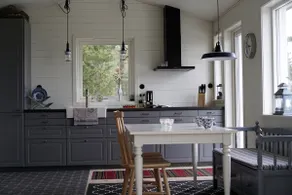Stylish cottage with panoramic views – built in 2013 - Image 4