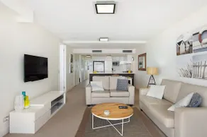 Eden Apartments Unit 901 - Image 4