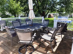 Howard House retreat with plenty of outdoor space - Image 4