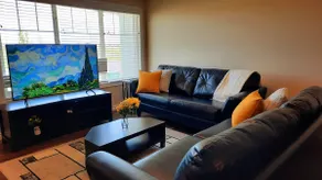 Elegant 3-Bedroom Home w/a Relaxing King Suite - Image 2