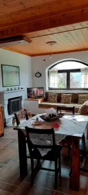 Elati's traditional and cosy home - Image 4