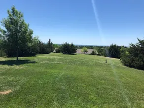Beautiful Country Setting mins from Lewis & Clark - Image 4