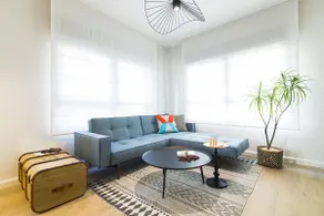 Stylish 2 suits apartment by the beach - Image 2