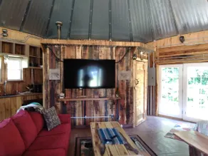 Bergsbestigaren Rustik Yurt - Image 4