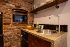 Historic Studio | Private Entrance | Free Parking - Image 5