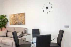 Modern apartment in gran via - Image 3