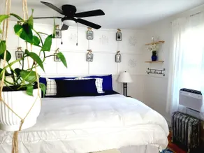Vin's Place (Downtown Oberlin College) - Image 3